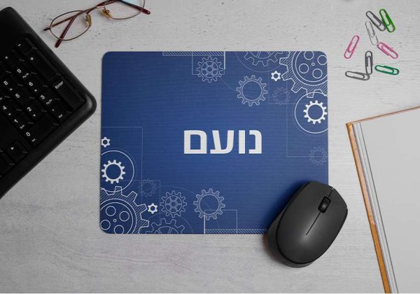 פד מלבני מעוצב לעכבר דגם TECH עם שם